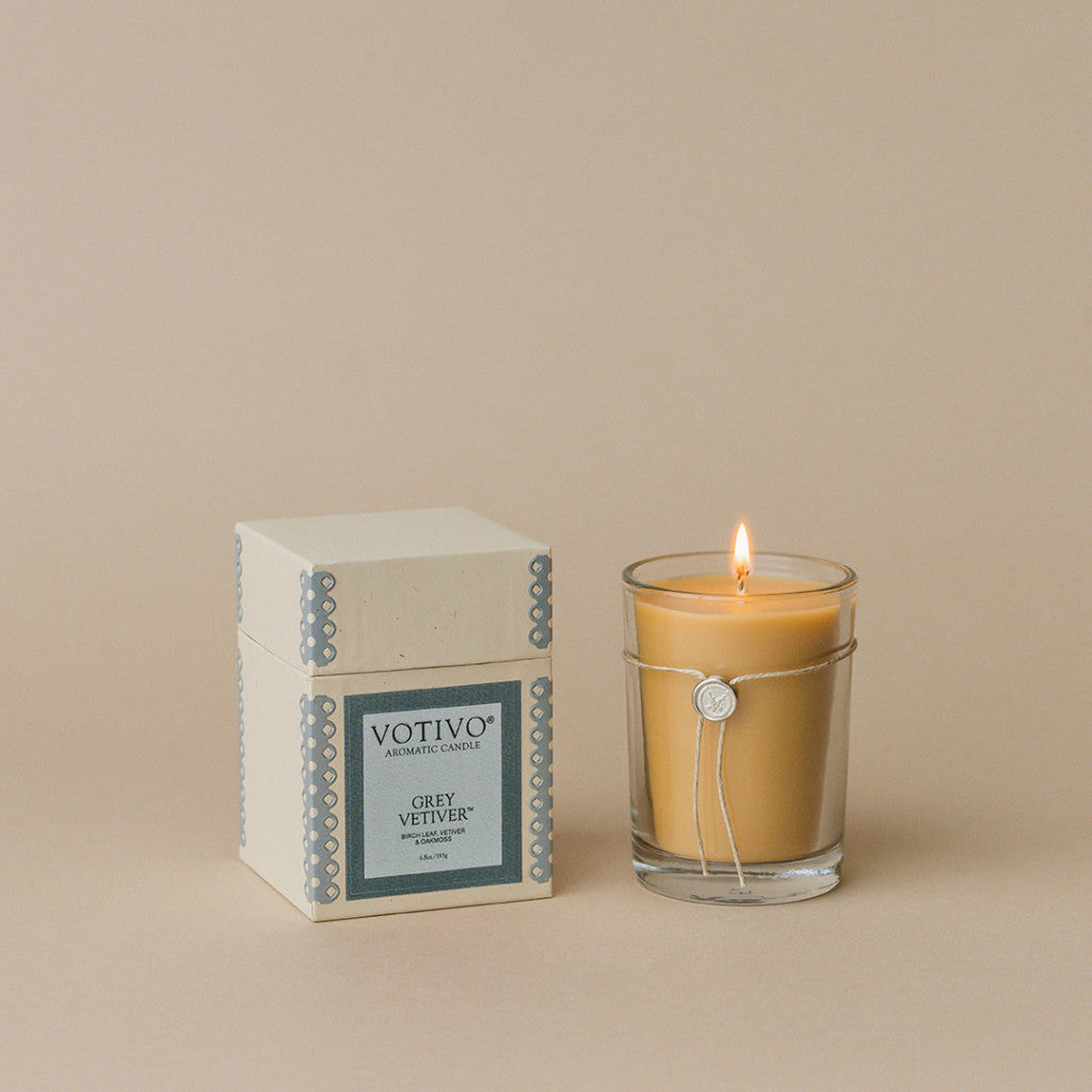 Votivo Grey Vetiver Aromatic candle 6.8 Oz