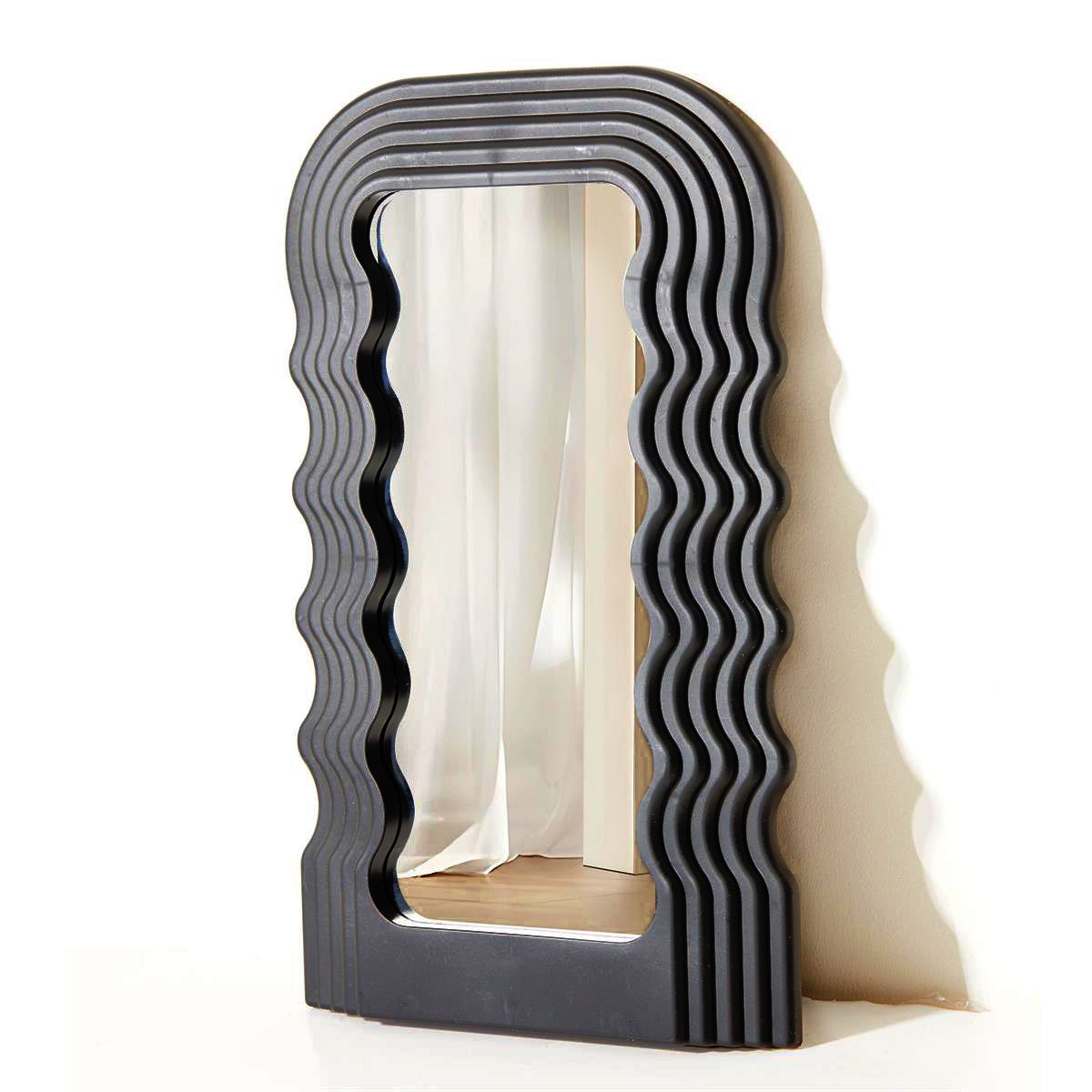 Black Wavy Mirror