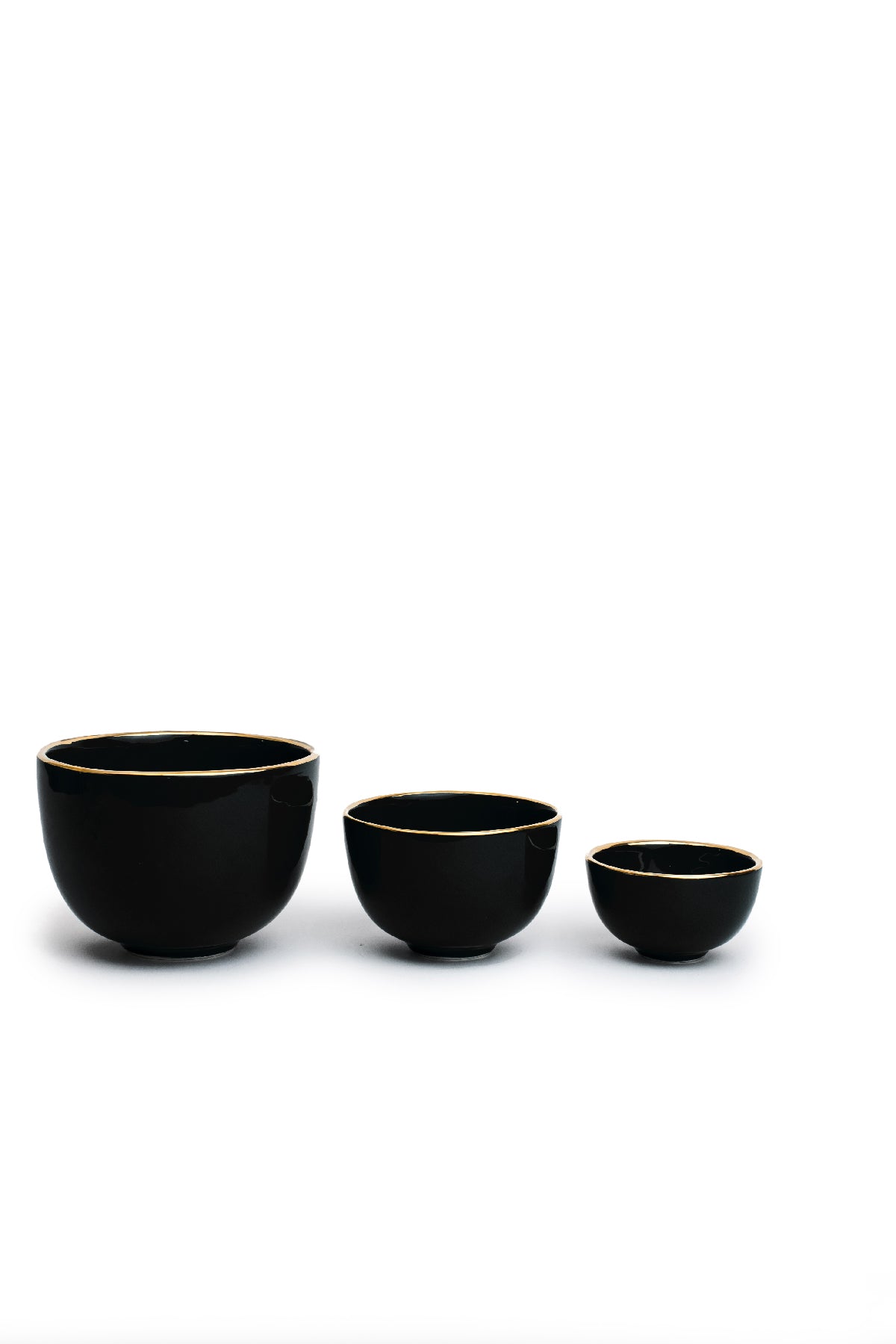 Minimalist Black Bowl with Gold Edges